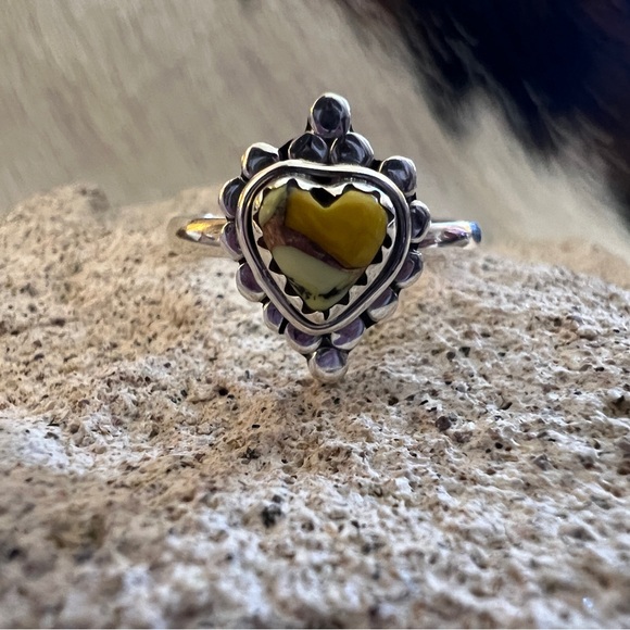 ❤️ Honey Dahlia Kingman Turquoise Heart Shape Ring 925 Navajo Southwestern Sz 8 - Picture 8 of 17